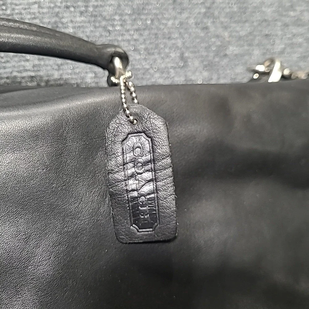 Coach vtg black